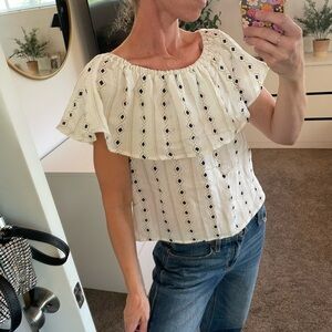 Q&A off the shoulder top (size: S)